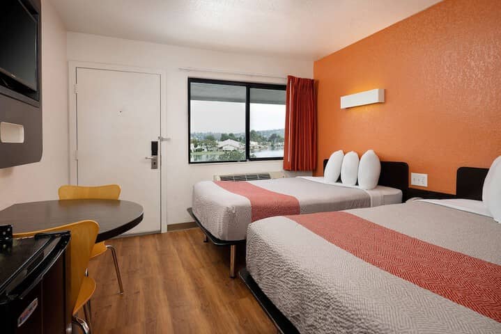 Room 26 of 46