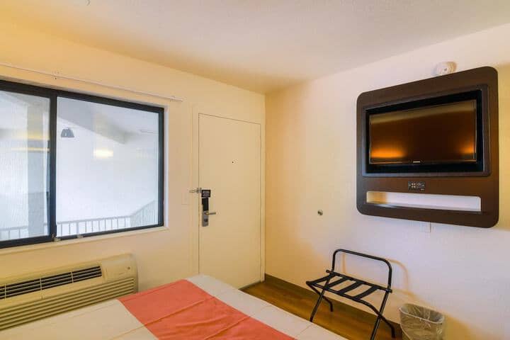 Room 8 of 46